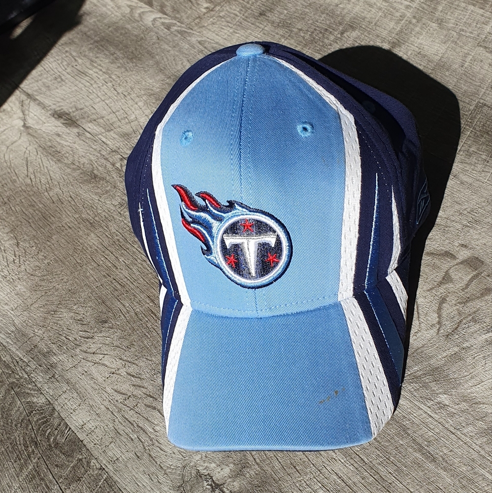 🆕️NEW WITHOUT TAG NFL REEBOK TITANS HAT🆕️